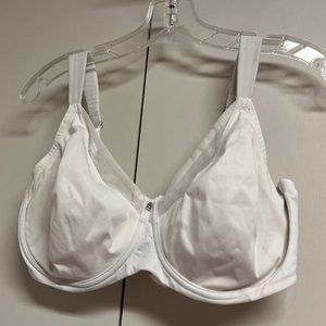 Triumph Seamless Underwire Minimizer Bra in White, 36G